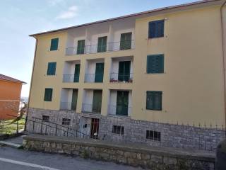 Appartamento in vendita a castell'azzara via aldobrandeschi, 68