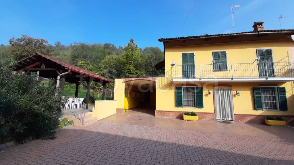 Casa Indipendente in in vendita da privato a San Damiano d'Asti frazione San Pietro, 70