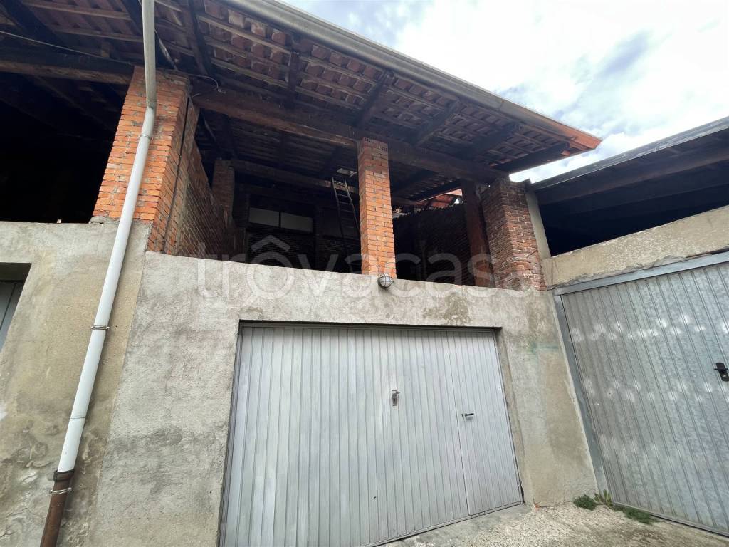 Garage in vendita a Cossato via Tarino, 118