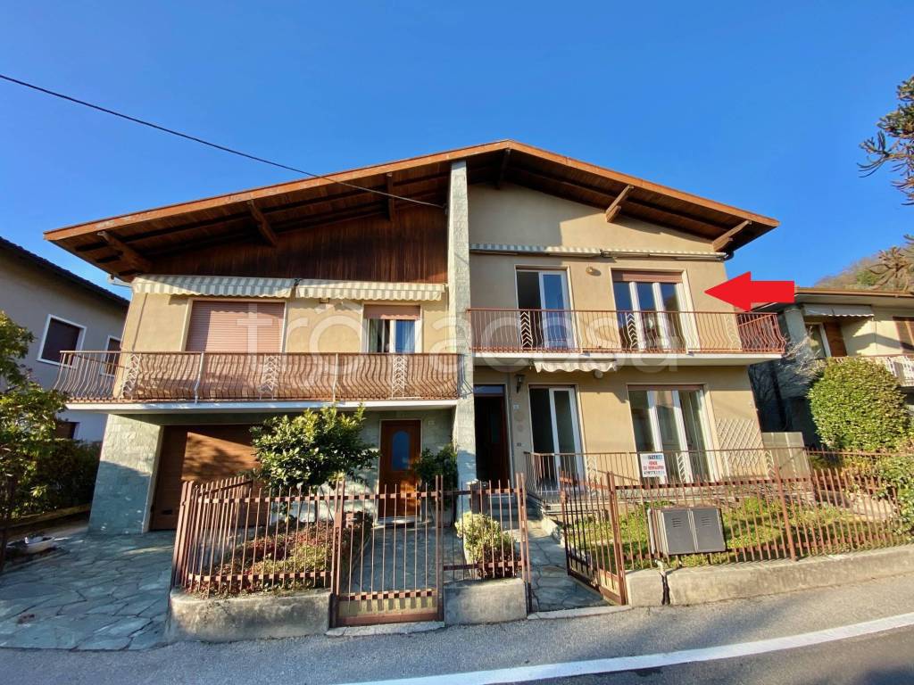 Appartamento in vendita a Maccagno con Pino e Veddasca via Gualtiero Berti
