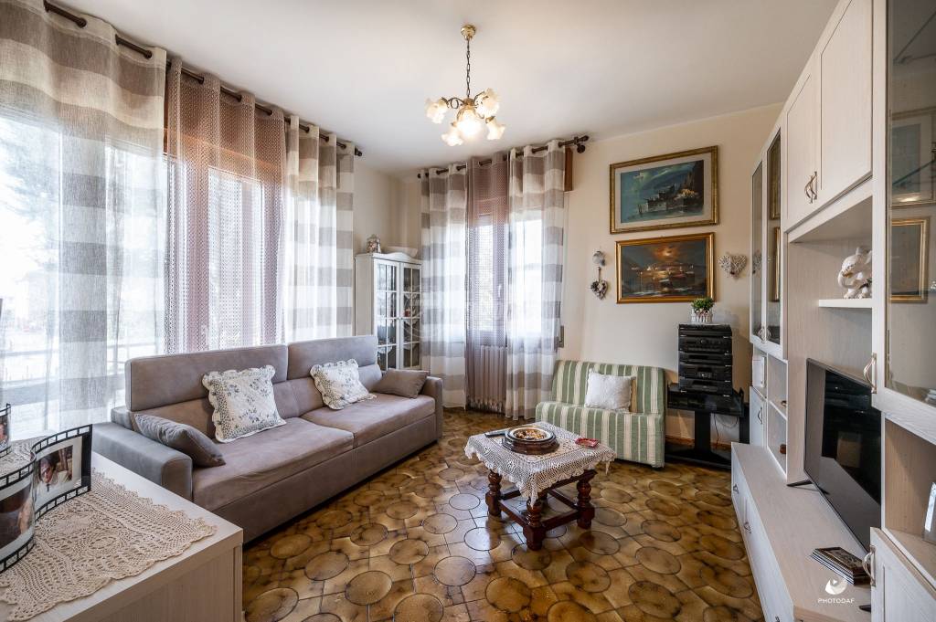 Appartamento in vendita a Ravarino via Gioacchino Rossini