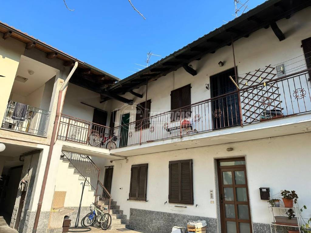Appartamento in vendita a Cerro Maggiore via San Giovanni Battista, 8