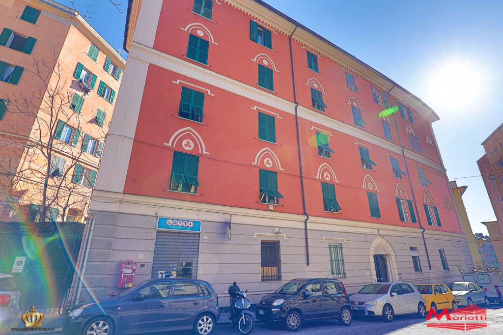 Appartamento in vendita a Genova via del Lagaccio