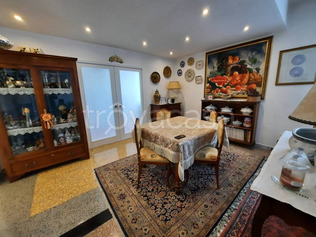 Appartamento in vendita a Tivoli via Francesco Bulgarini, 78