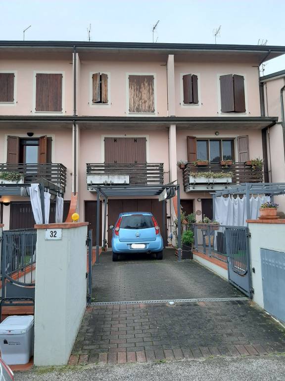 Villa a Schiera in in vendita da privato a Cesena via Chiesa di Bulgaria, 32