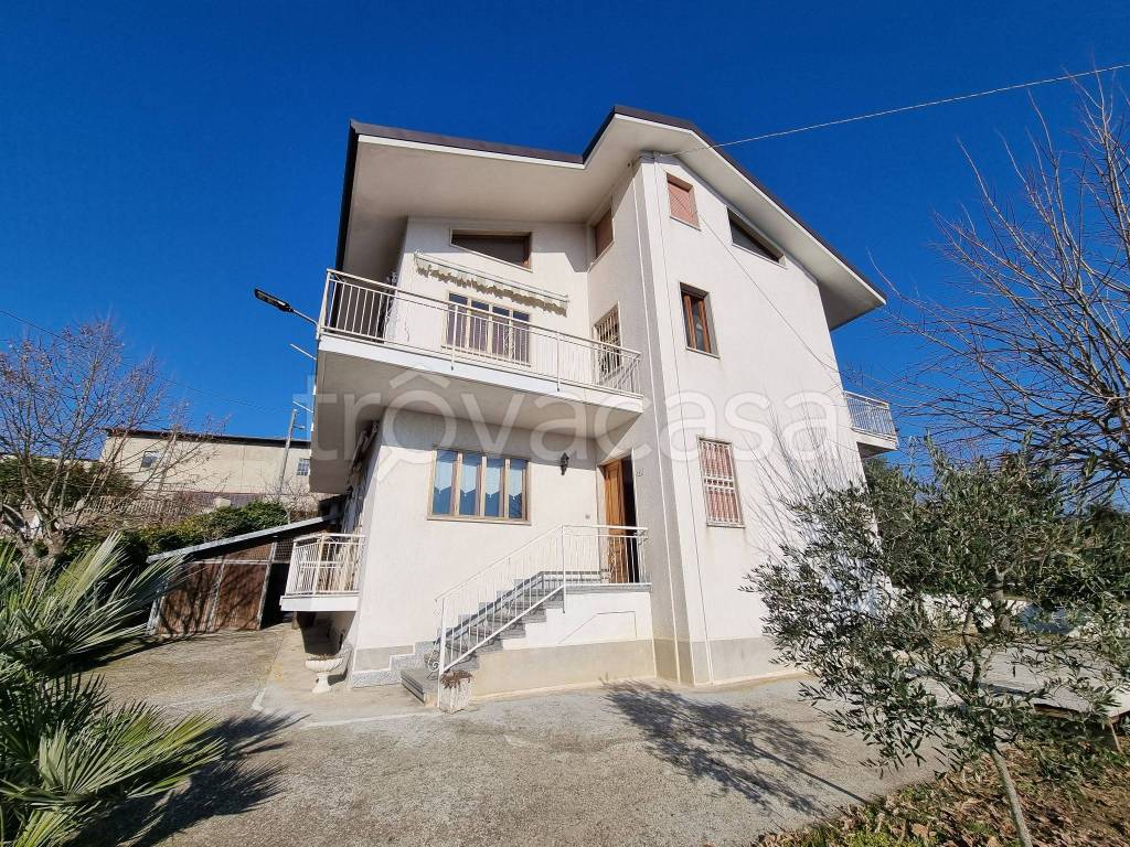 Villa Bifamiliare in vendita a Odalengo Piccolo via Vicinato, 41