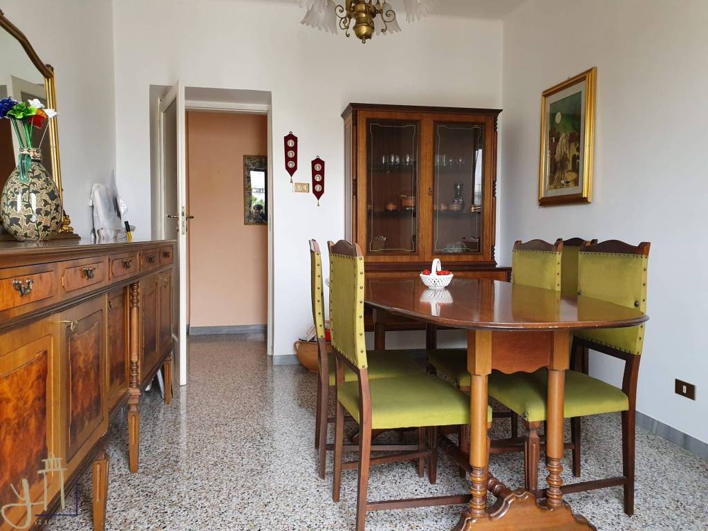 Appartamento in vendita a Polignano a Mare via Francesco Antonio Mastrochirico, 13