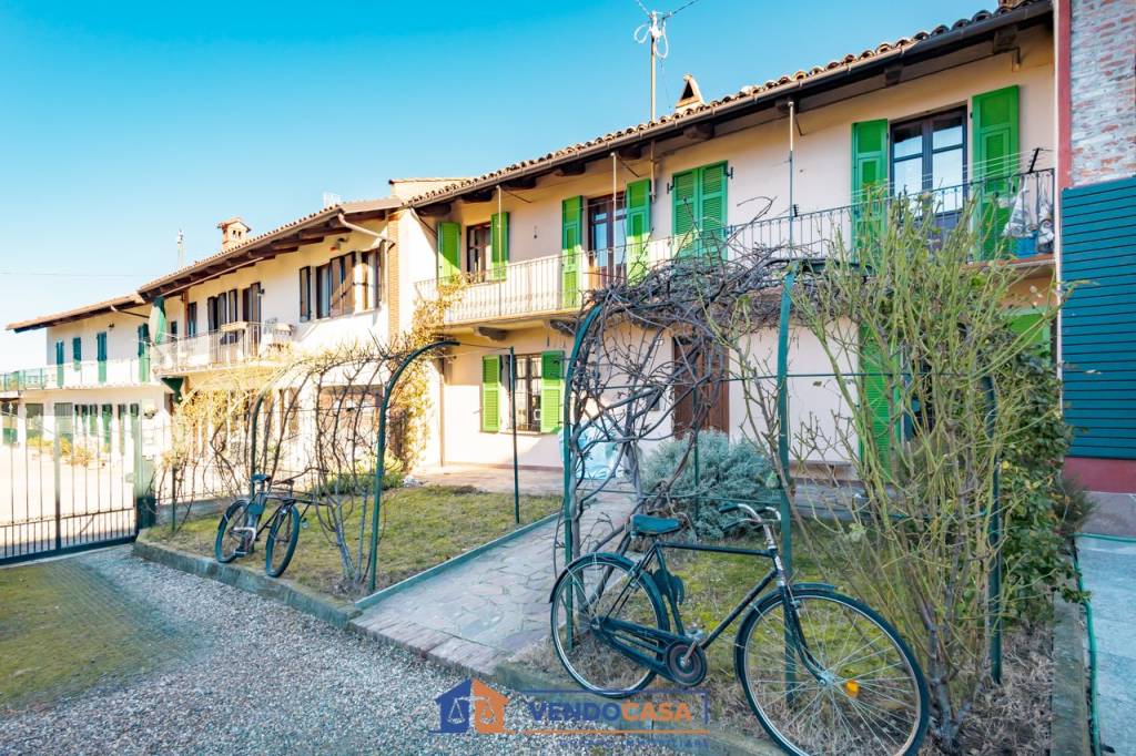 Villa in vendita a Verduno via Beato Valfrè