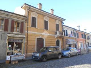 Casa indipendente in vendita a comacchio piazza xx settembre, 21