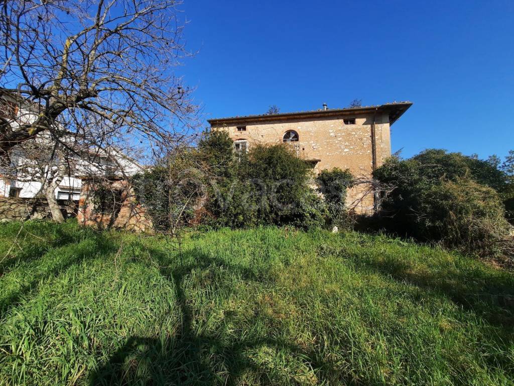 Villa in vendita a Casciana Terme Lari via Roma