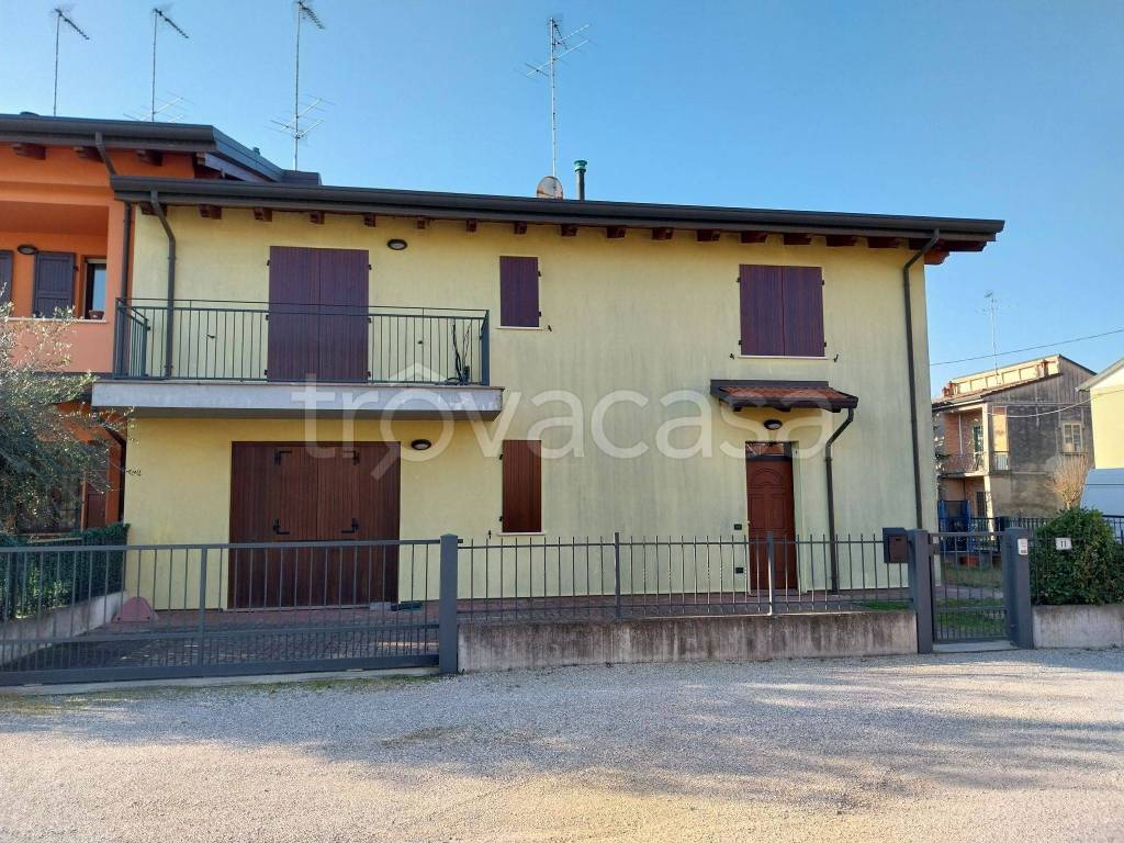 Villa a Schiera in in vendita da privato a Conselice via Cimabue, 11