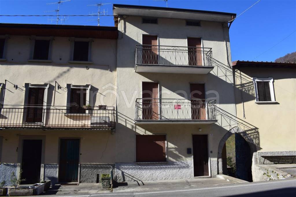Casa Indipendente in vendita a Serina via Gerolamo Tiraboschi