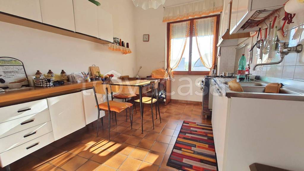 Appartamento in vendita a Castelnuovo Magra via Borgolo