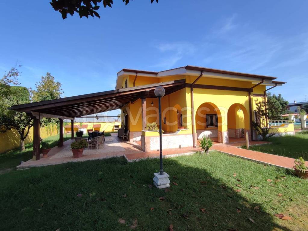 Villa in vendita a Terracina santa Cruz
