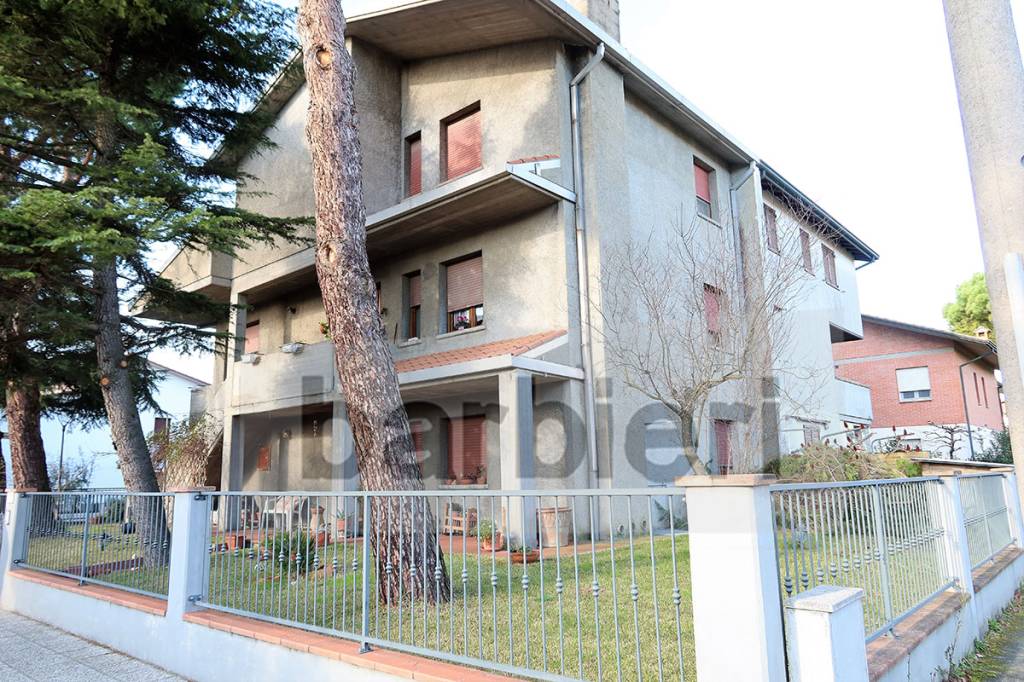 Villa Bifamiliare in vendita a Cervia via Pio la Torre
