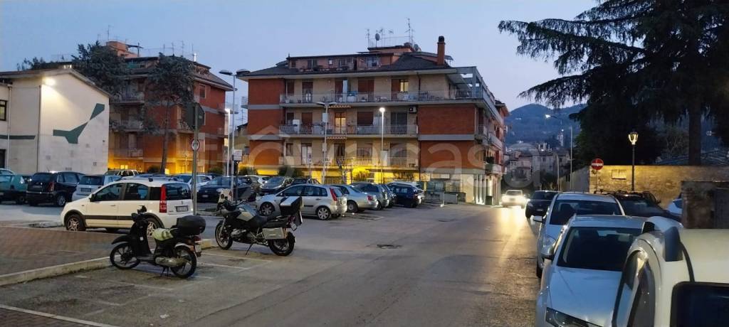 Appartamento in vendita ad Ascoli Piceno via San Serafino da Montegranaro
