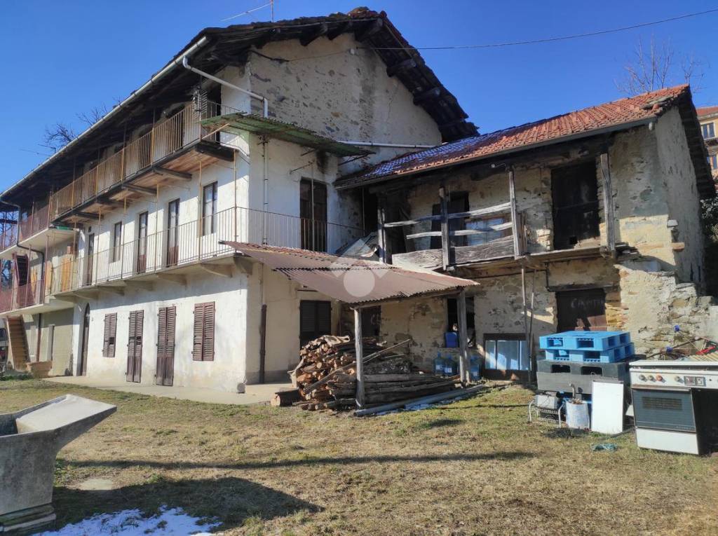 Casa Indipendente in vendita a Corio frazione Cudine, 34