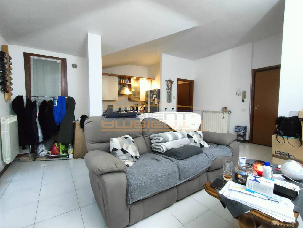 Appartamento in vendita a Terno d'Isola via Castegnate, 20