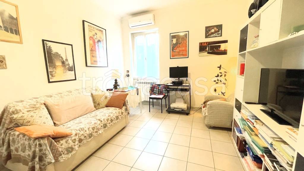 Appartamento in vendita a Roma via Castignano, 9