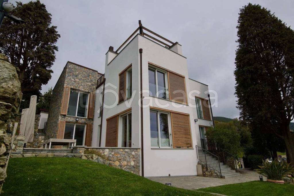 Villa in vendita a Varazze strada Romana, 55