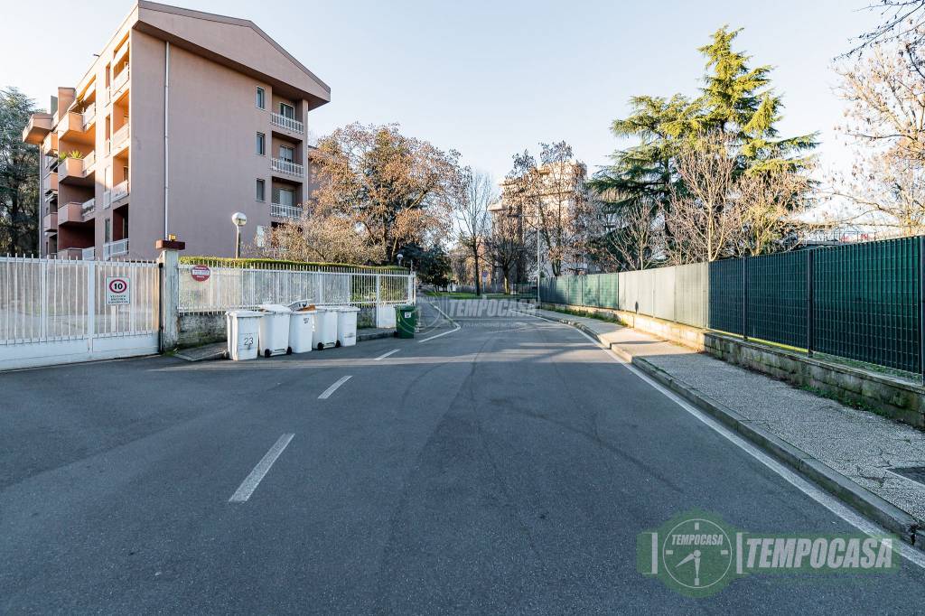 Appartamento in vendita a San Donato Milanese via Angelo Moro 21
