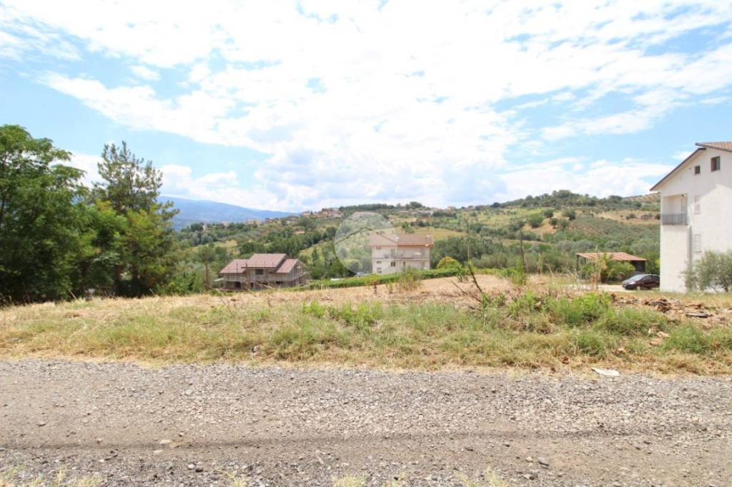 Terreno Residenziale in vendita a Montalto Uffugo via dei Ciclamini, 4