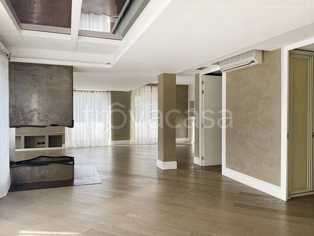 Appartamento in affitto a Monza via Gaetano Donizetti, 28