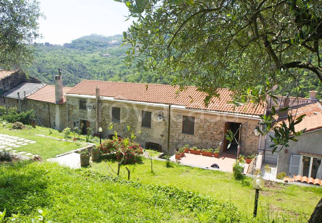 Villa a Schiera in vendita a Noli via l. Canepa