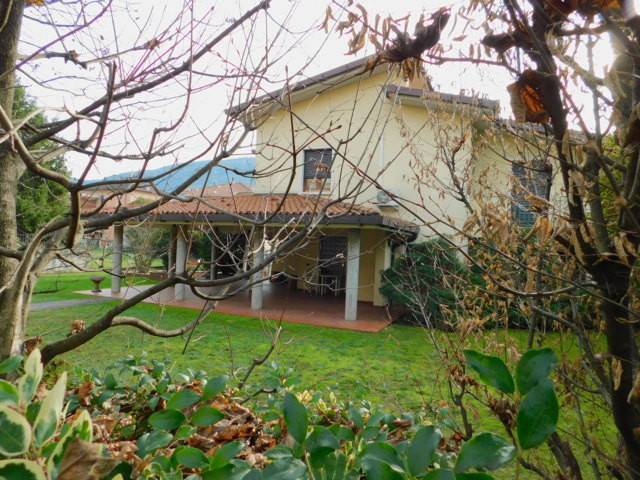 Villa Bifamiliare in vendita a Brescia