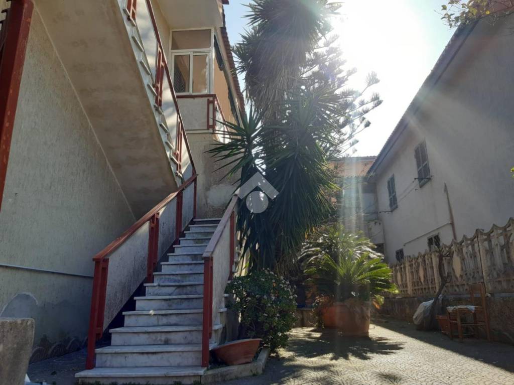 Appartamento in vendita a Castel Volturno via la spezia, 41