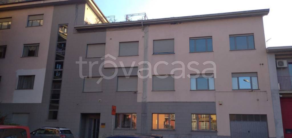Appartamento in in vendita da privato a Bellano via Denti, 1