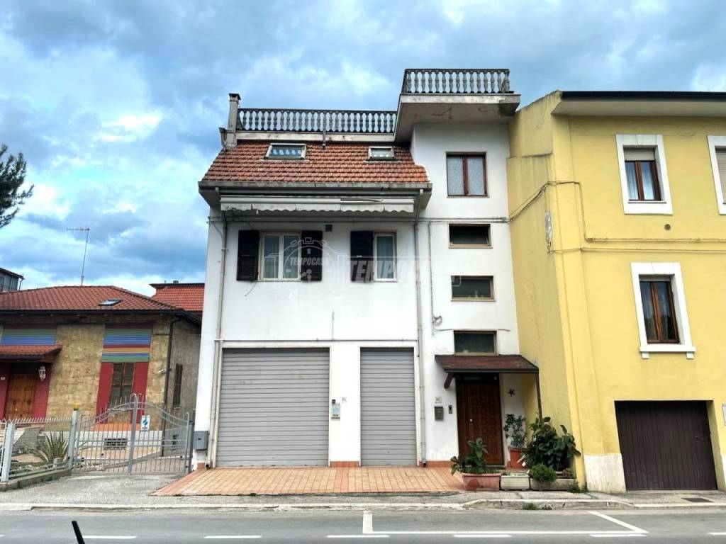 Casa Indipendente in vendita a San Benedetto del Tronto via Cesare Luciano Gabrielli 82