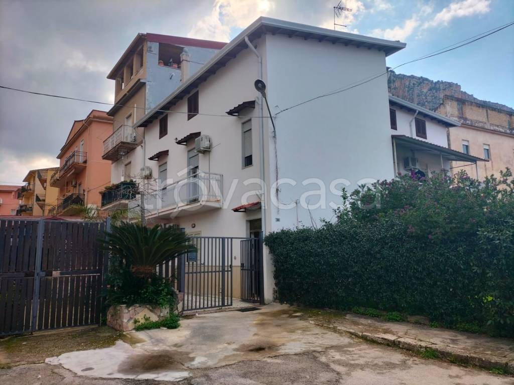 Casa Indipendente in in vendita da privato a Partinico via Vincenzo Florio, 38
