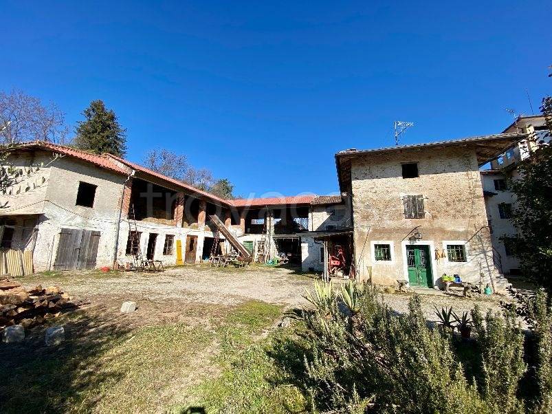 Casa Indipendente in vendita a Tricesimo via Cividale, 201