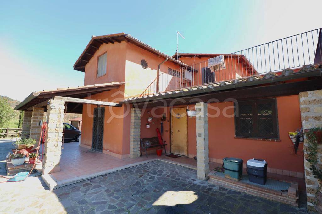 Villa Bifamiliare in vendita a Cerveteri via Fosso del Norcino, 26