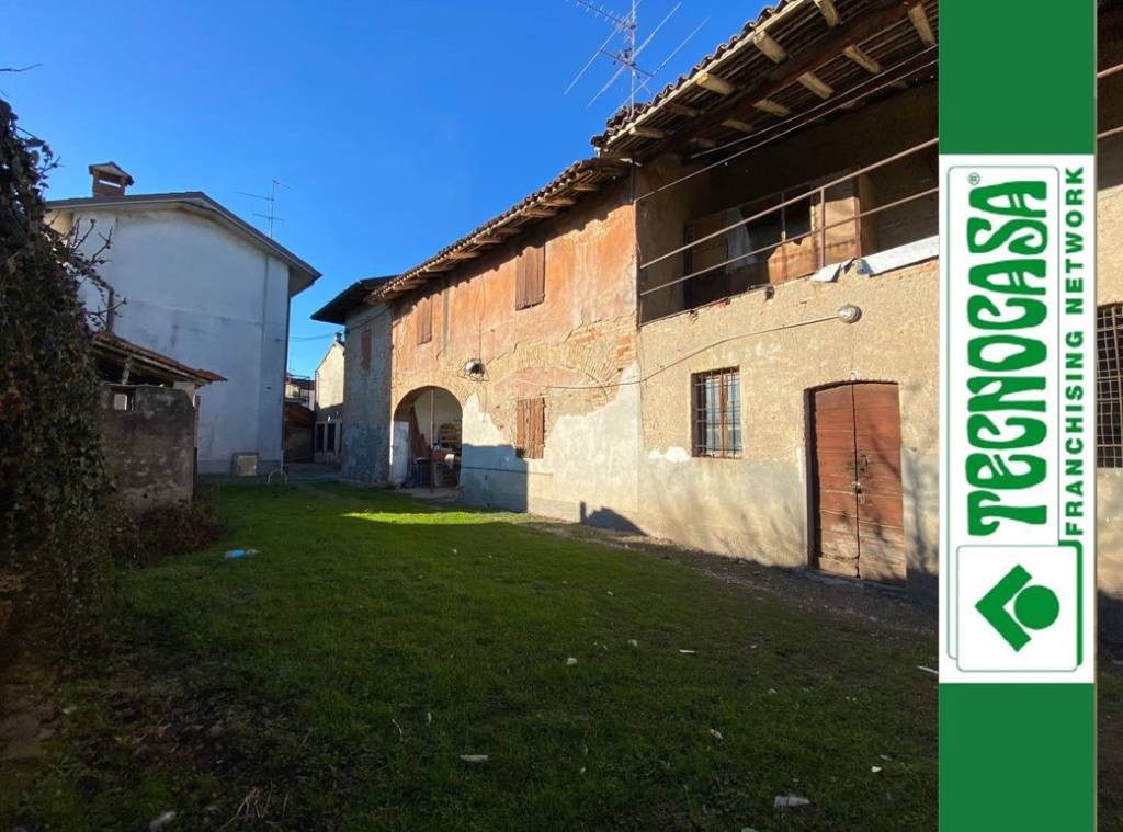 Casale in vendita ad Arzago d'Adda via Albericci, 56