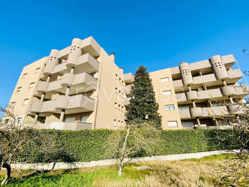 Appartamento in vendita a Trezzano sul Naviglio via Filippo Brunelleschi, 66