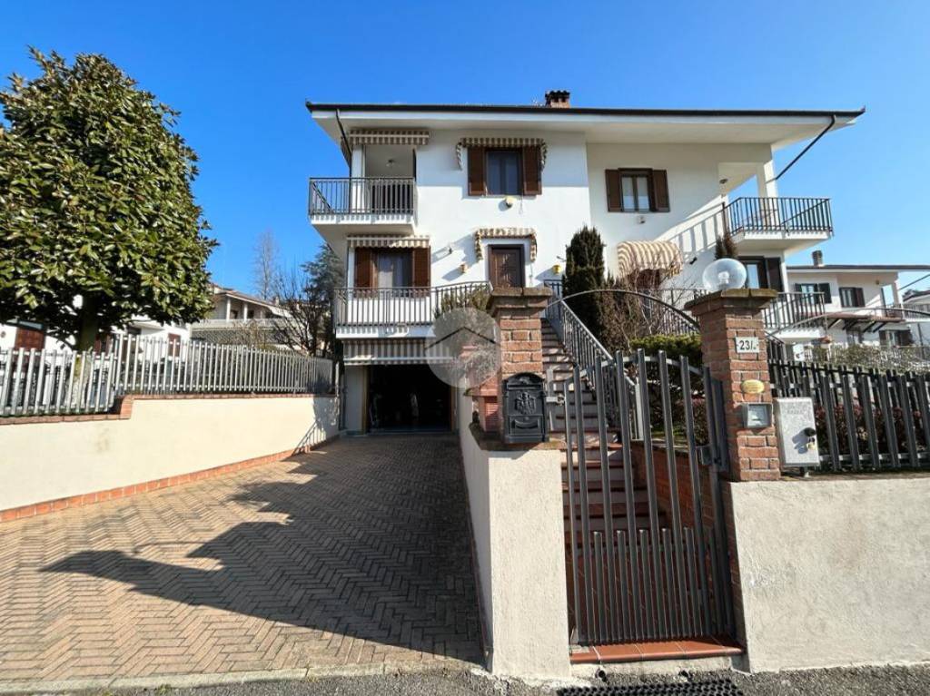 Villa a Schiera in vendita a Castell'Alfero via Lasca