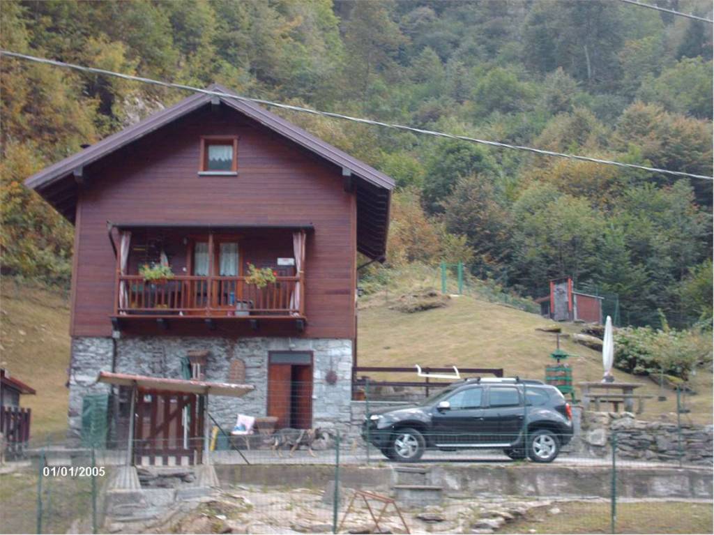 Casa Indipendente in vendita a Borgomezzavalle località Baitone, 1