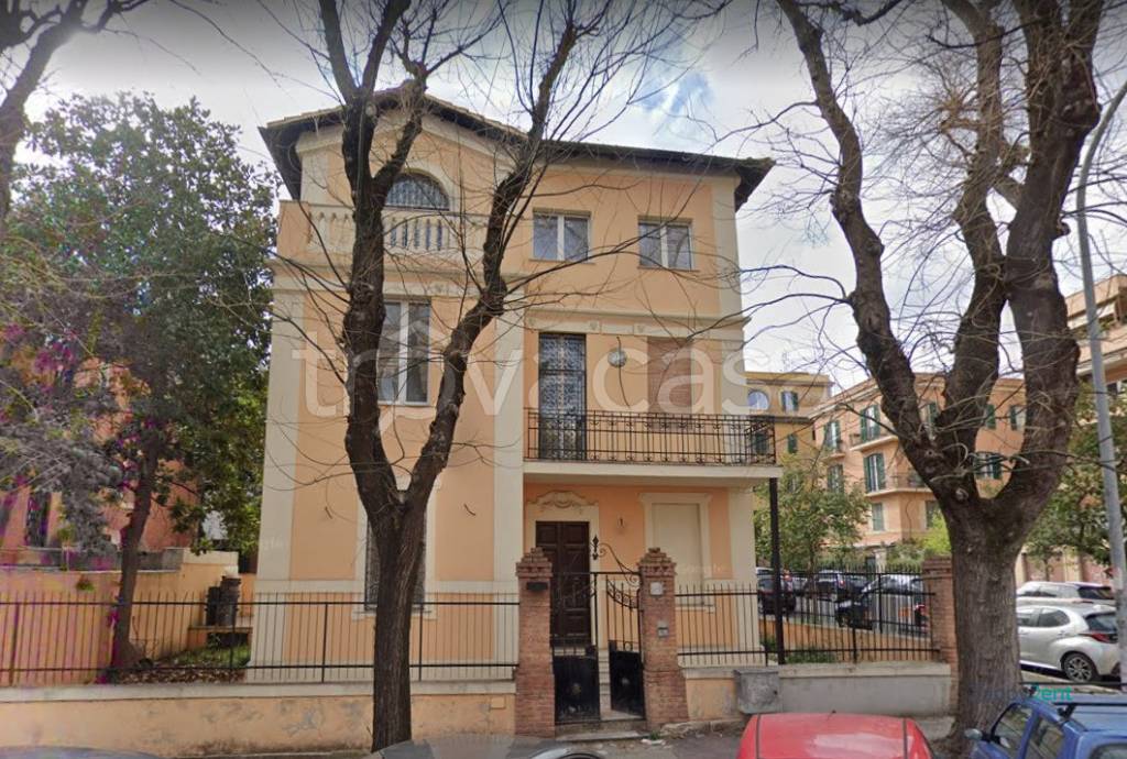 Appartamento in affitto a Roma via Alessandro Poerio