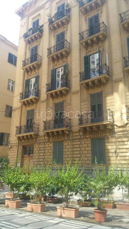 Ufficio in in affitto da privato a Palermo via Principe di Granatelli, 36