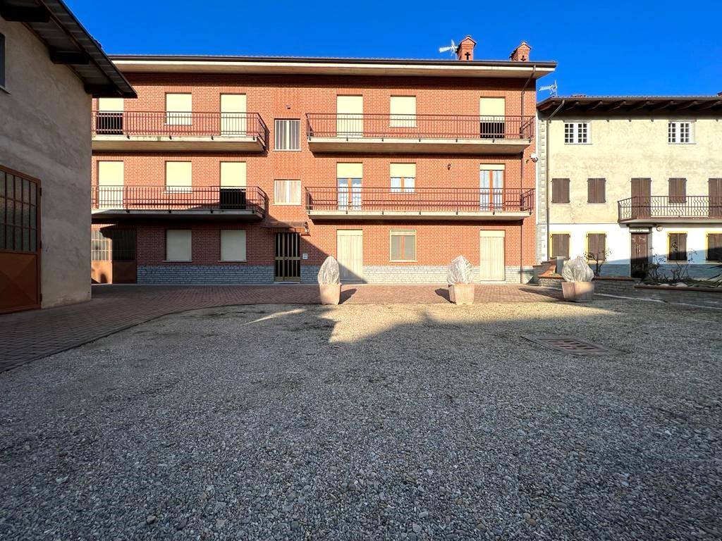 Appartamento in vendita a Canale sp181