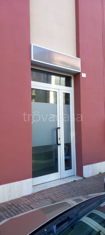 Centro Estetico/Solarium/Benessere in vendita a Bastia Umbra