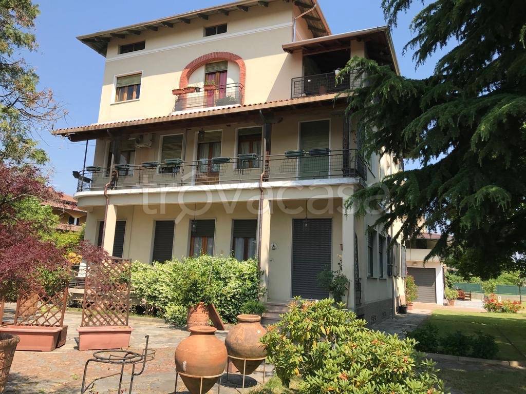 Villa Bifamiliare in vendita a Roasio via Filippo Turati, 4