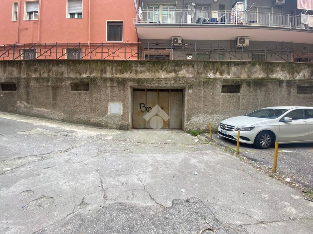 Garage in vendita a Salerno via francesco gaeta, 78