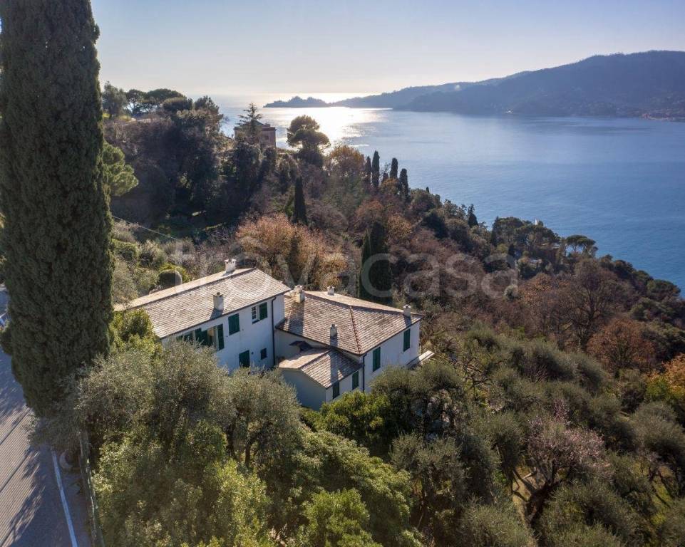 Villa in vendita a Rapallo sant'Ambrogio