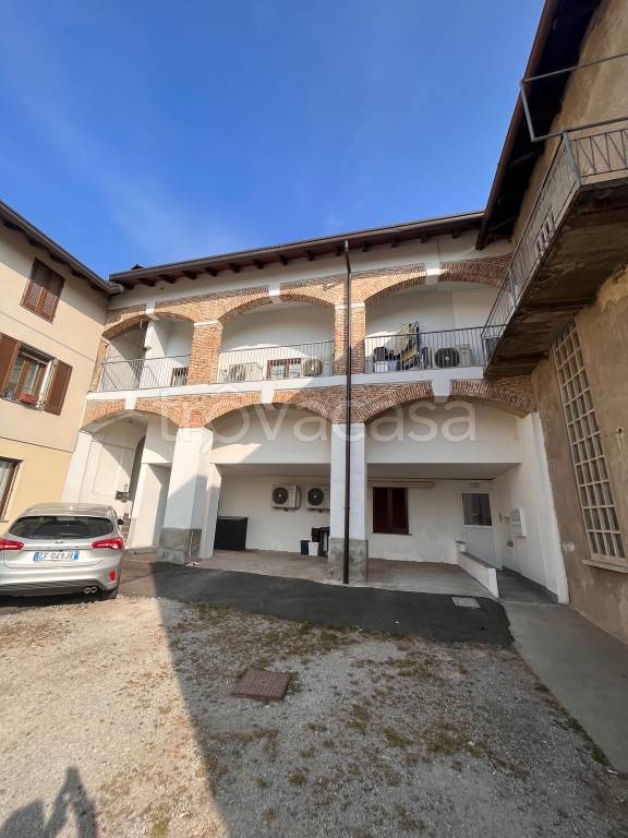 Appartamento in affitto a Olgiate Comasco via Bontocco, 33