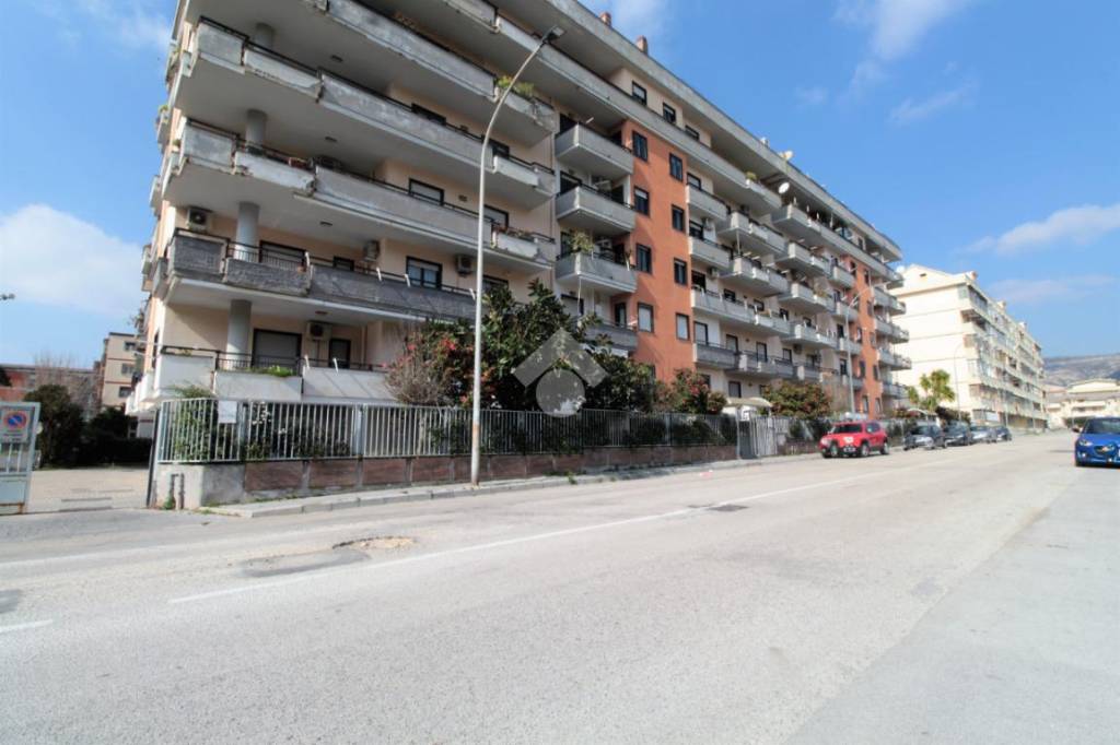 Appartamento in vendita a Caserta via Borromini, 8