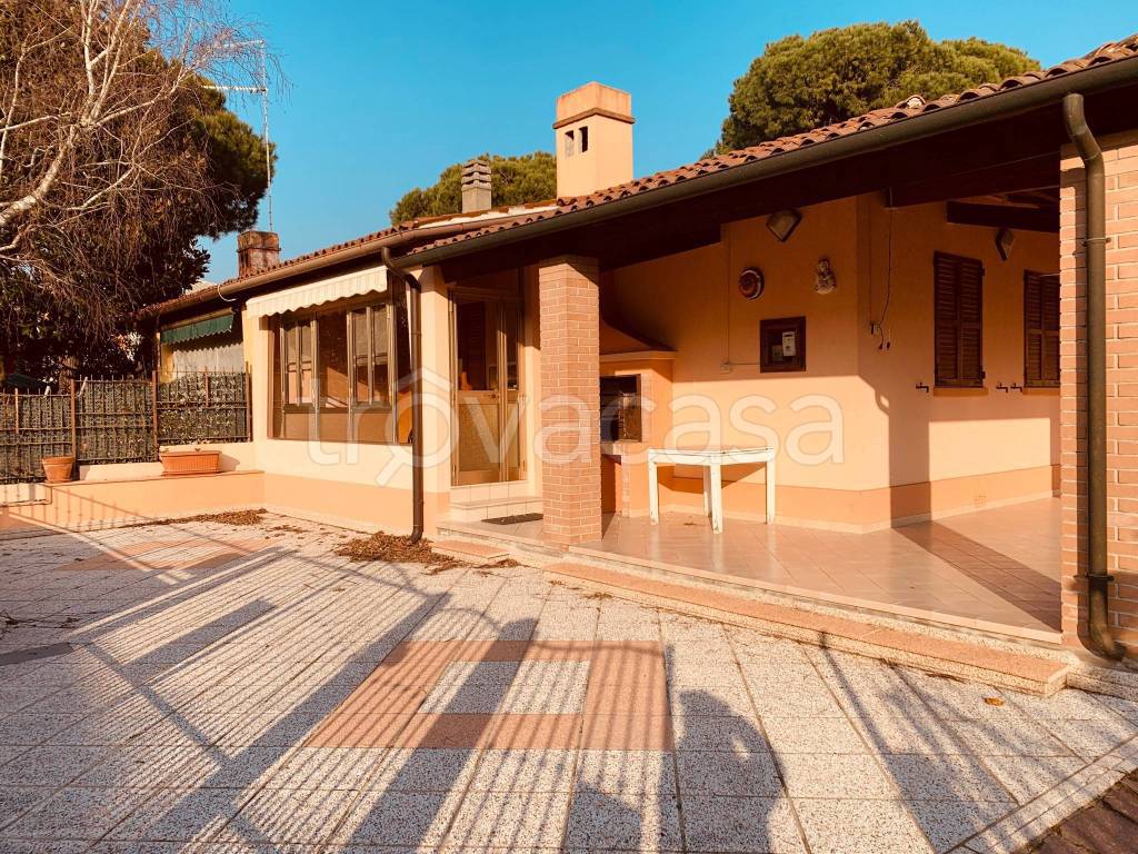 Villa Bifamiliare in vendita a Comacchio via Imperiali