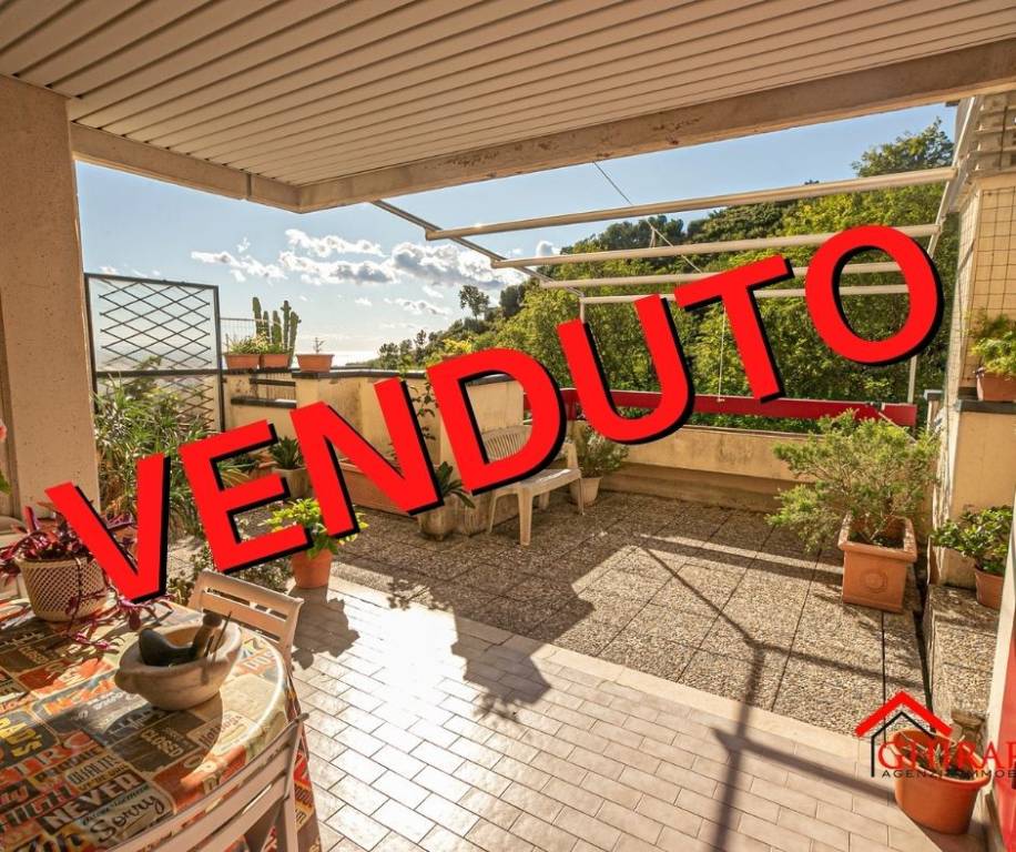 Appartamento in vendita a Genova via Emilio Salgari, 367